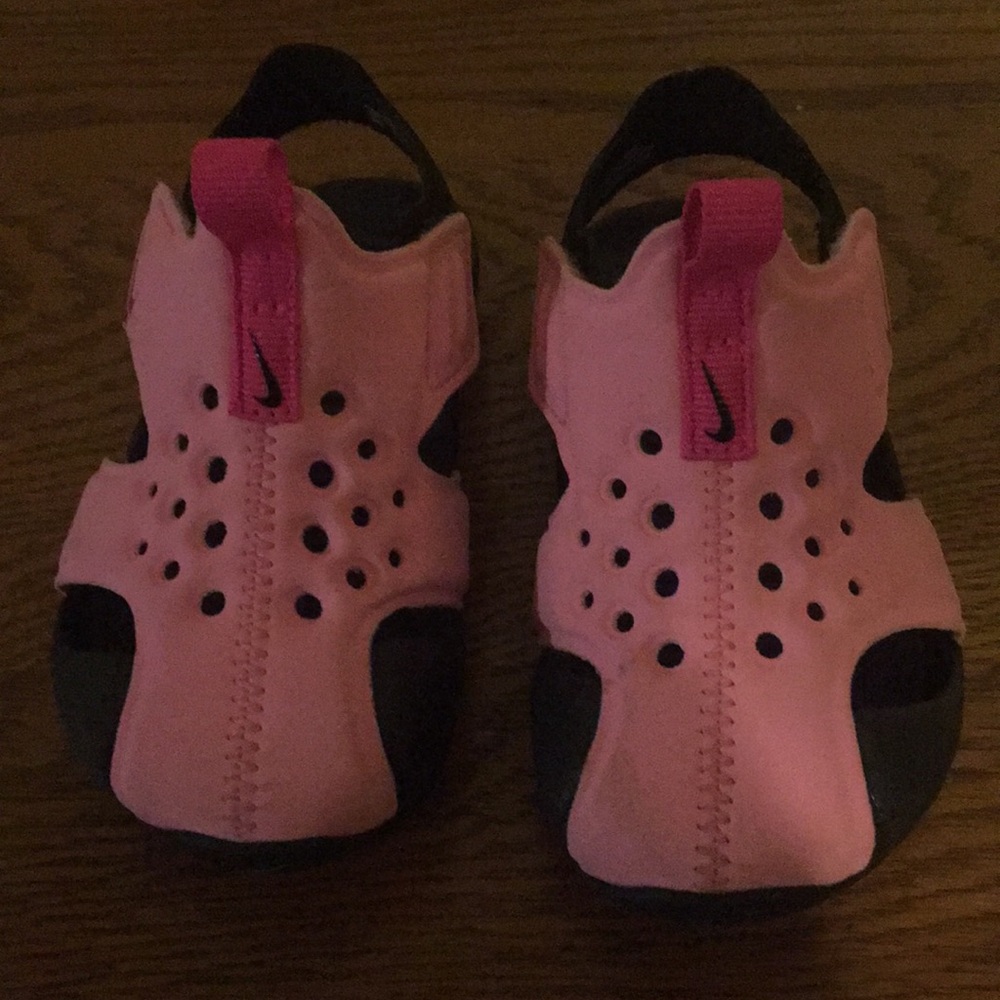 Girls sandals